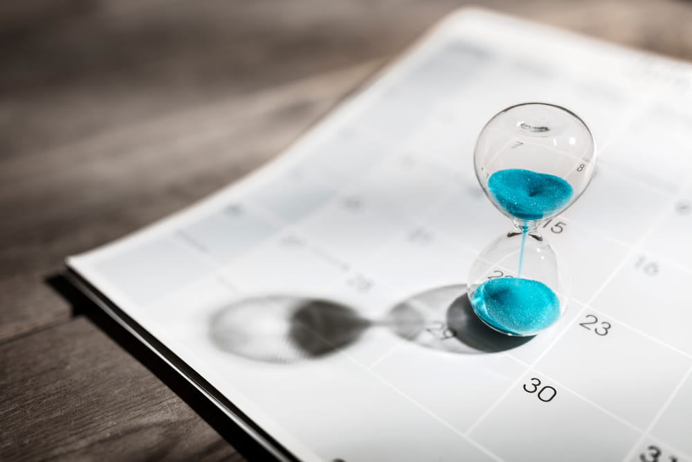 Hourglass representing the wrongful death statute of limitations in New Hampshire